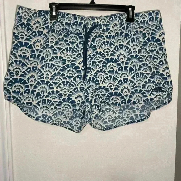 The North Face Class V Mini Shorts Blue Abstract Lettering Design Womens Sz XXL - Picture 2 of 10